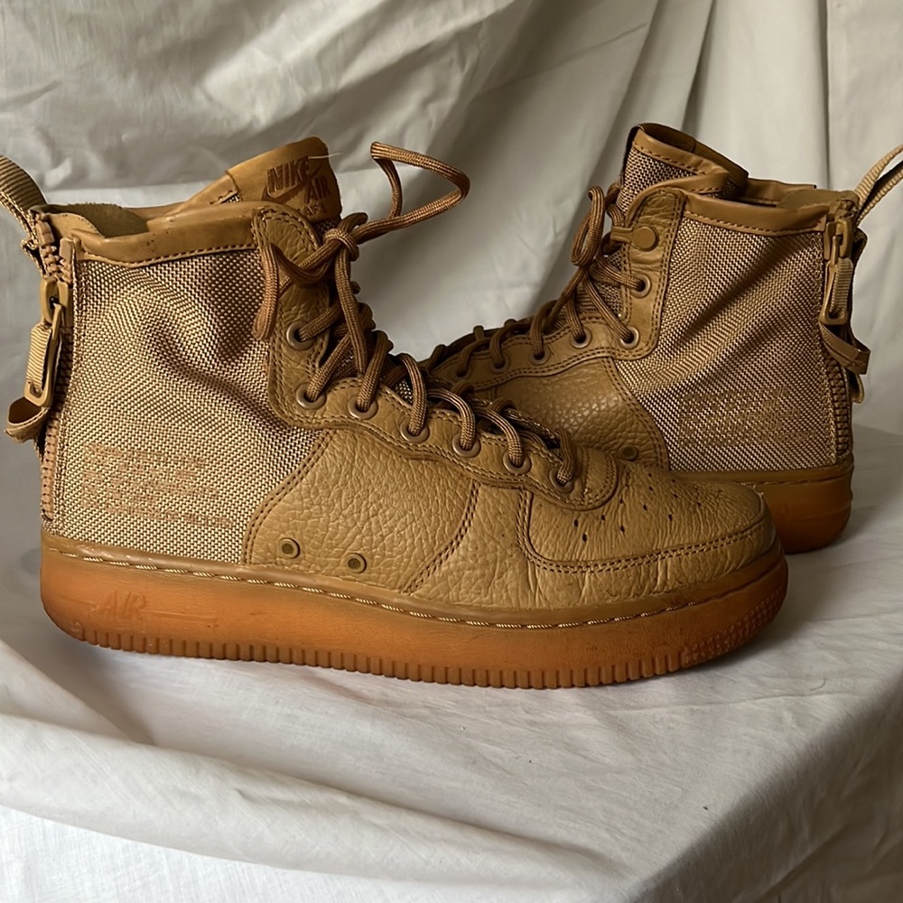 Nike SF Air Force 1 Mid “Elemental Gold” Size 8